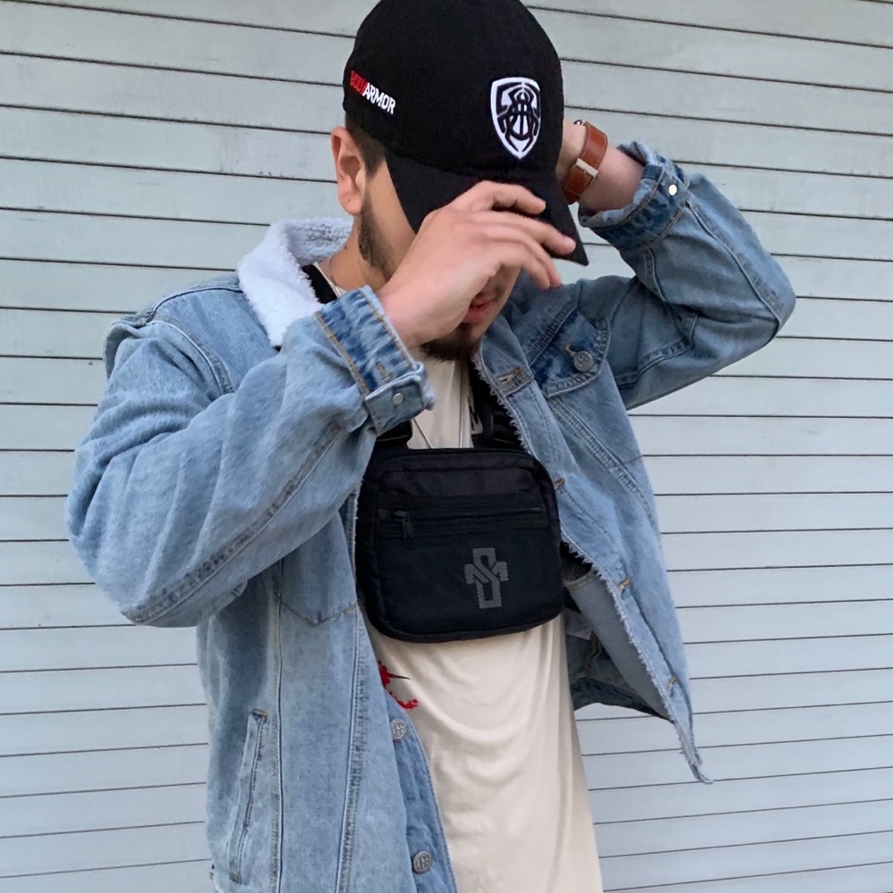 Chest Bag - Picture 3 of 4